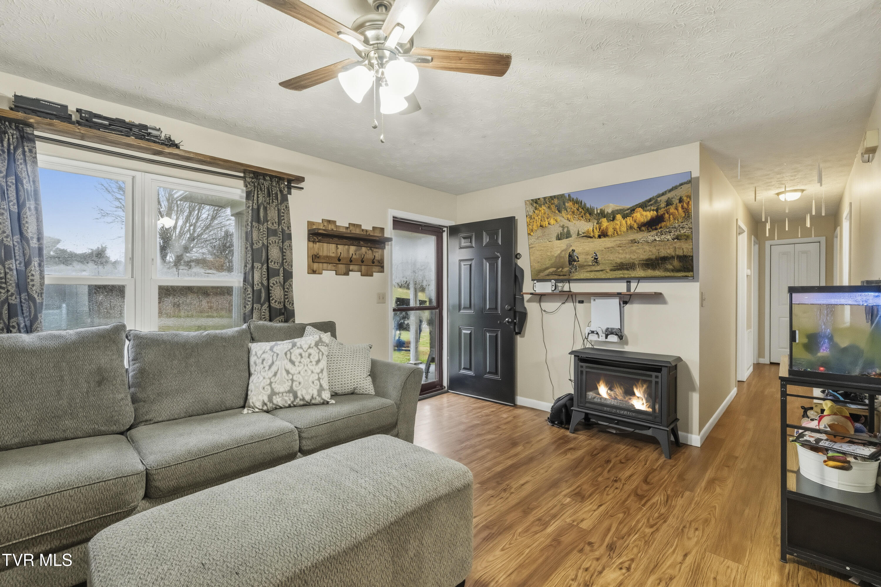 876 Wykle Road Greeneville, TN 37743 - Photo 6 of 43 DSC03550