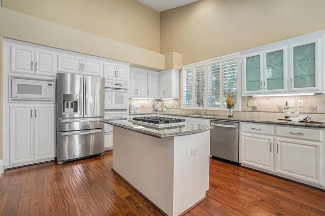 $1,299,950 | 121 St Nazaire Court, Martinez, CA 94553