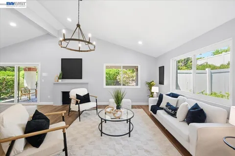 $949,999 | 165 Rosario Court, San Ramon, CA 94583