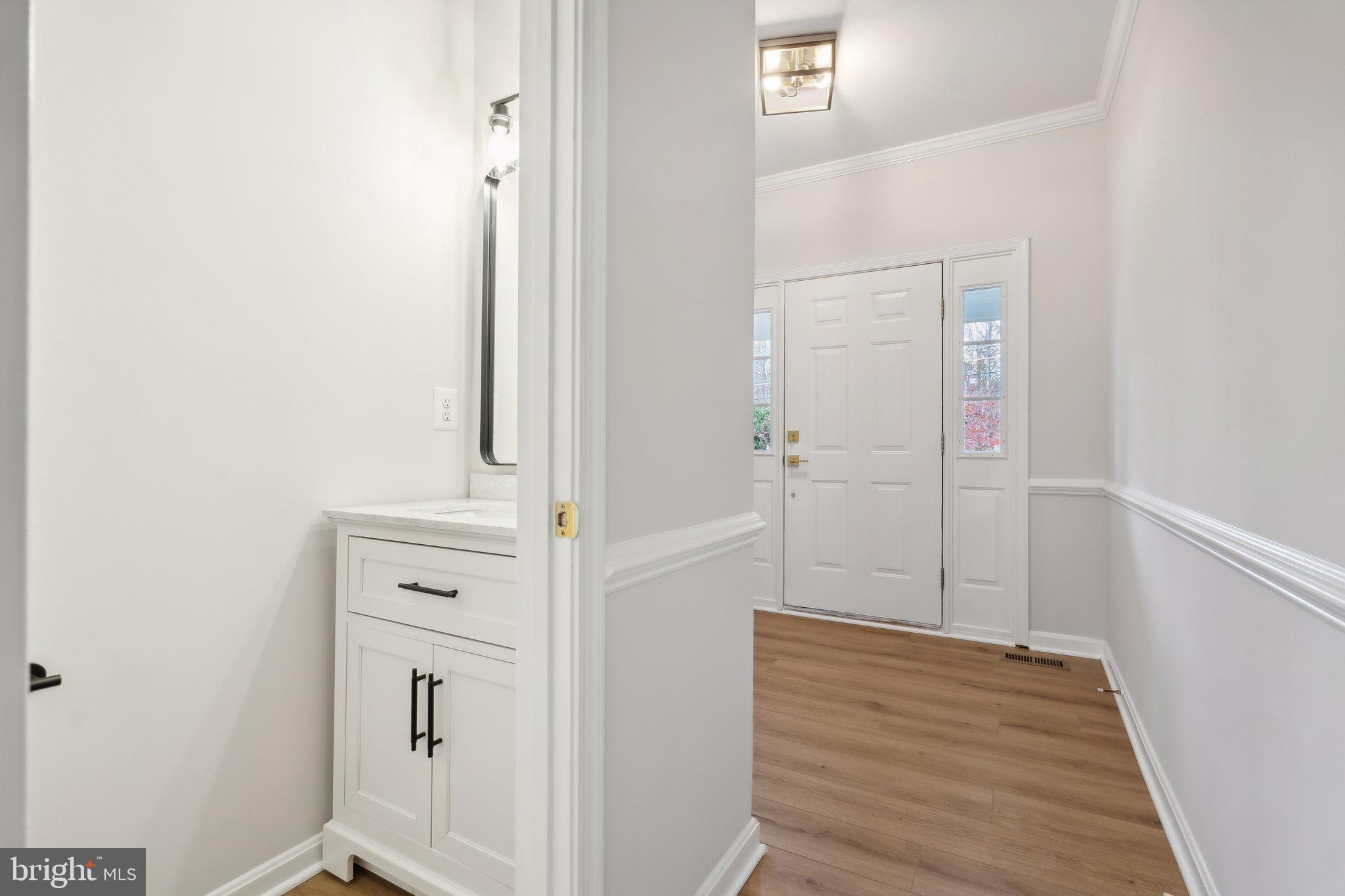8385 Sinclair Mill Road Manassas, VA 20112 - Photo 22 of 56 Laundry Area