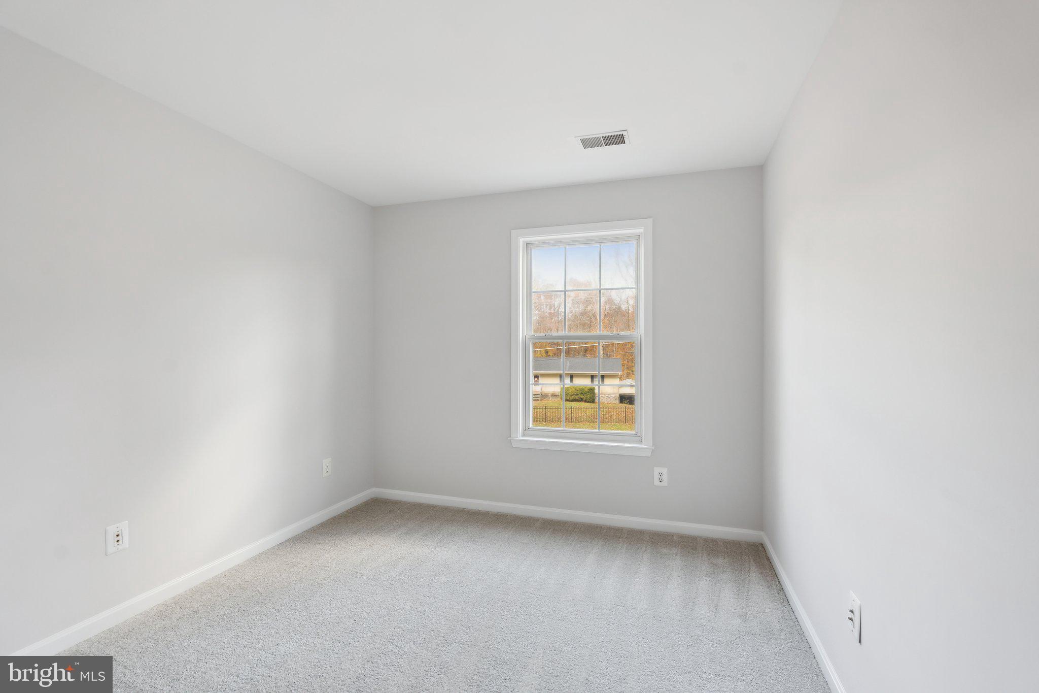 8385 Sinclair Mill Road Manassas, VA 20112 - Photo 29 of 56 Bedroom