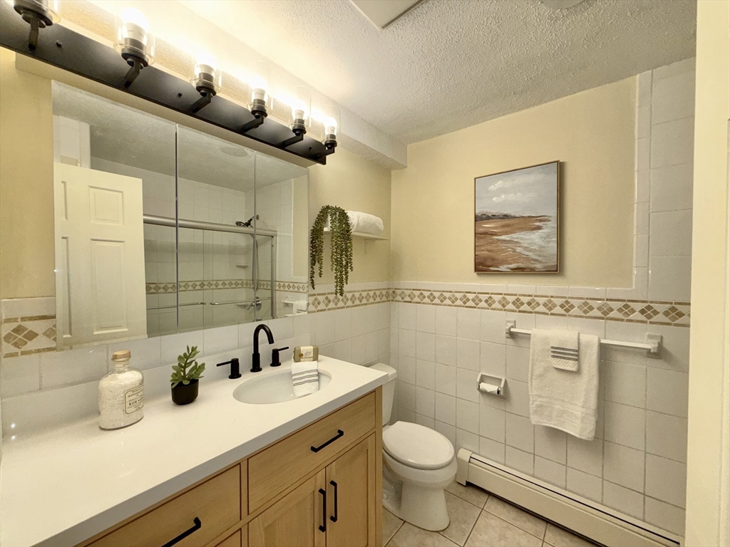 4 Hallmark Gardens, Unit 2 Burlington, MA 01803 - Photo 16 of 19