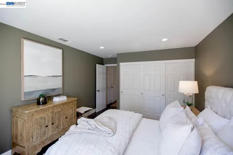 $2,095,000 | 367 Creedon Circle, Alameda, CA 94502