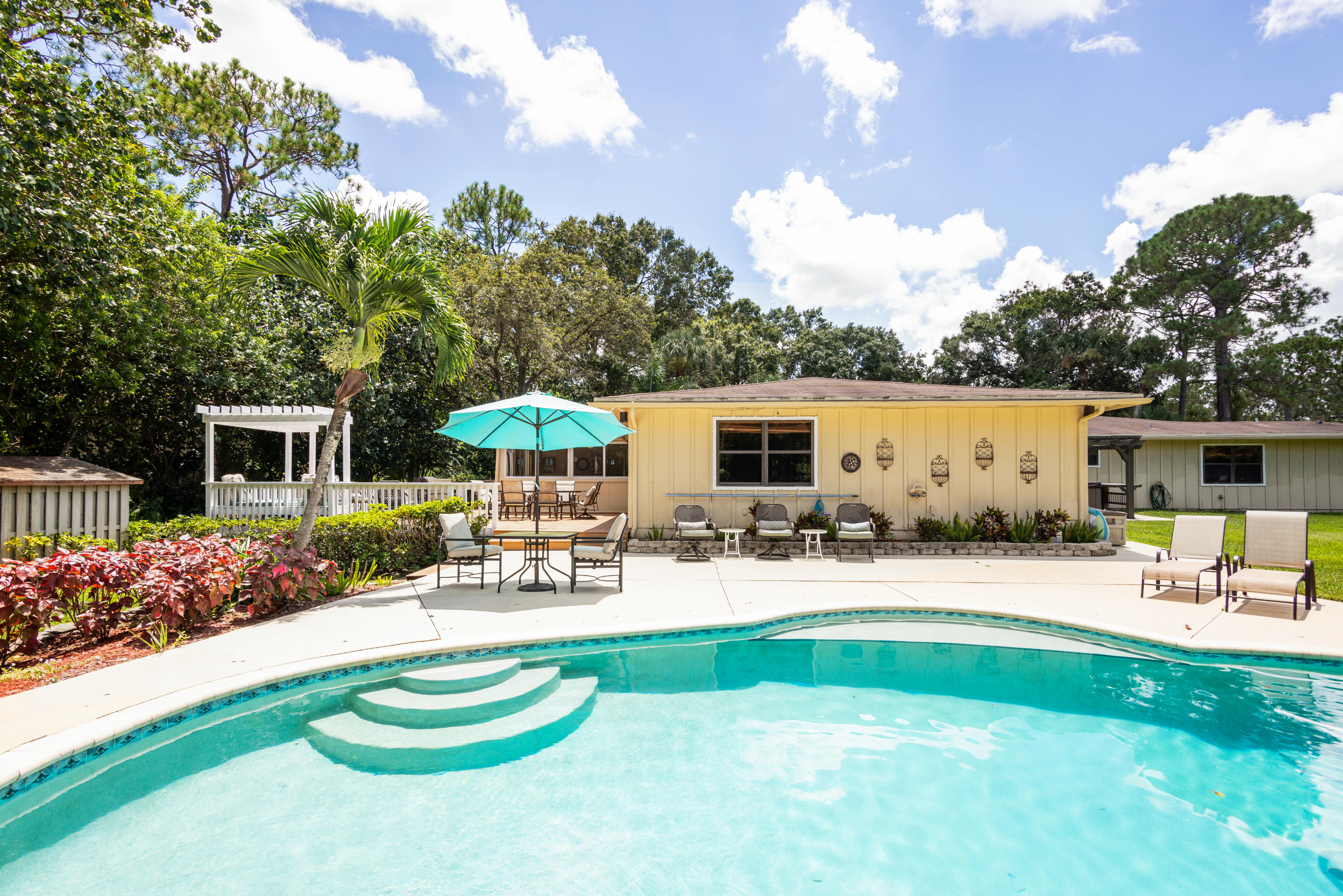 11295 175th Road North Jupiter, FL 33478 - Photo 15 of 22 Pool