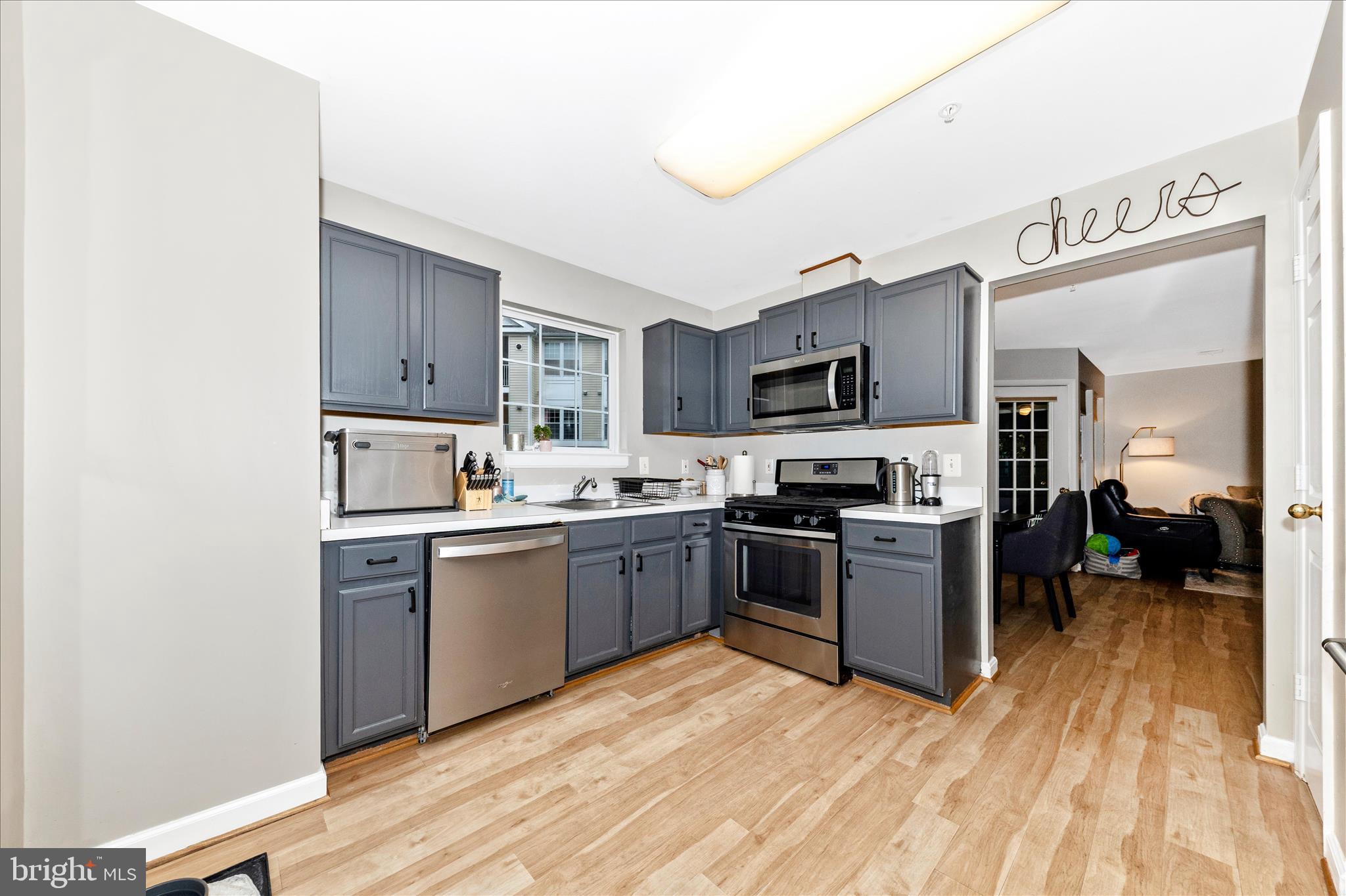 12012 Amber Ridge Circle, Unit B103 Germantown, MD 20876 - Photo 12 of 39 Kitchen