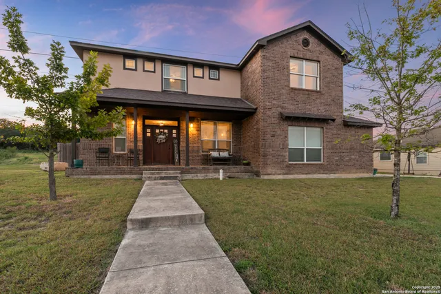 $574,995 | 7215 Avery Road, Live Oak, TX 78233