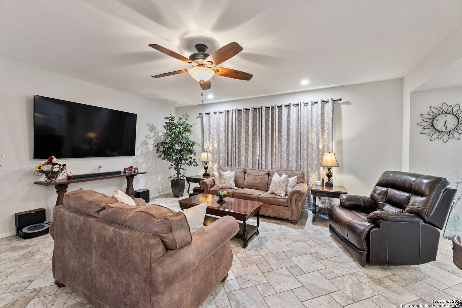 7215 Avery Road Live Oak, TX 78233 - Photo 15 of 56