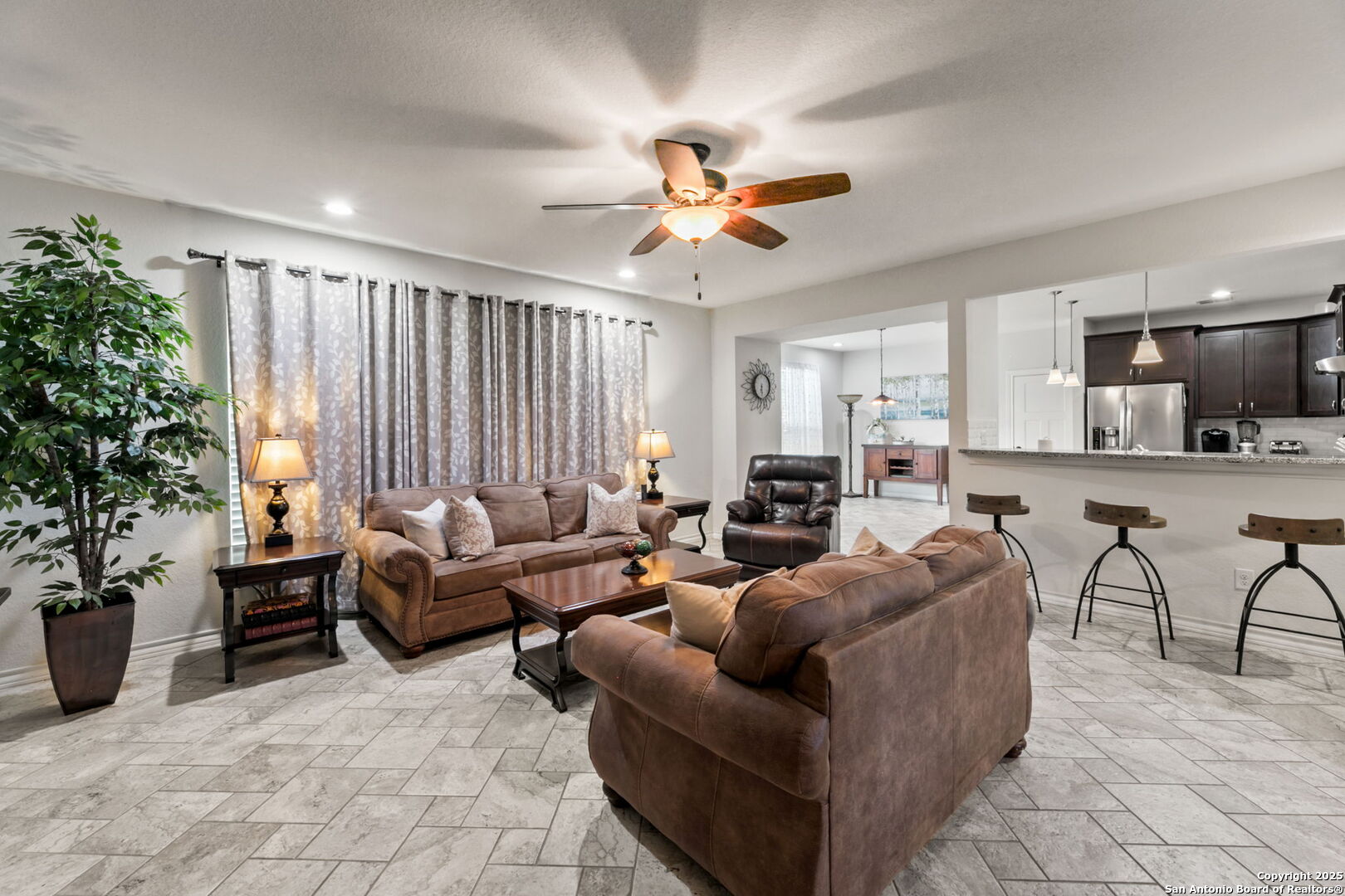 7215 Avery Road Live Oak, TX 78233 - Photo 16 of 56