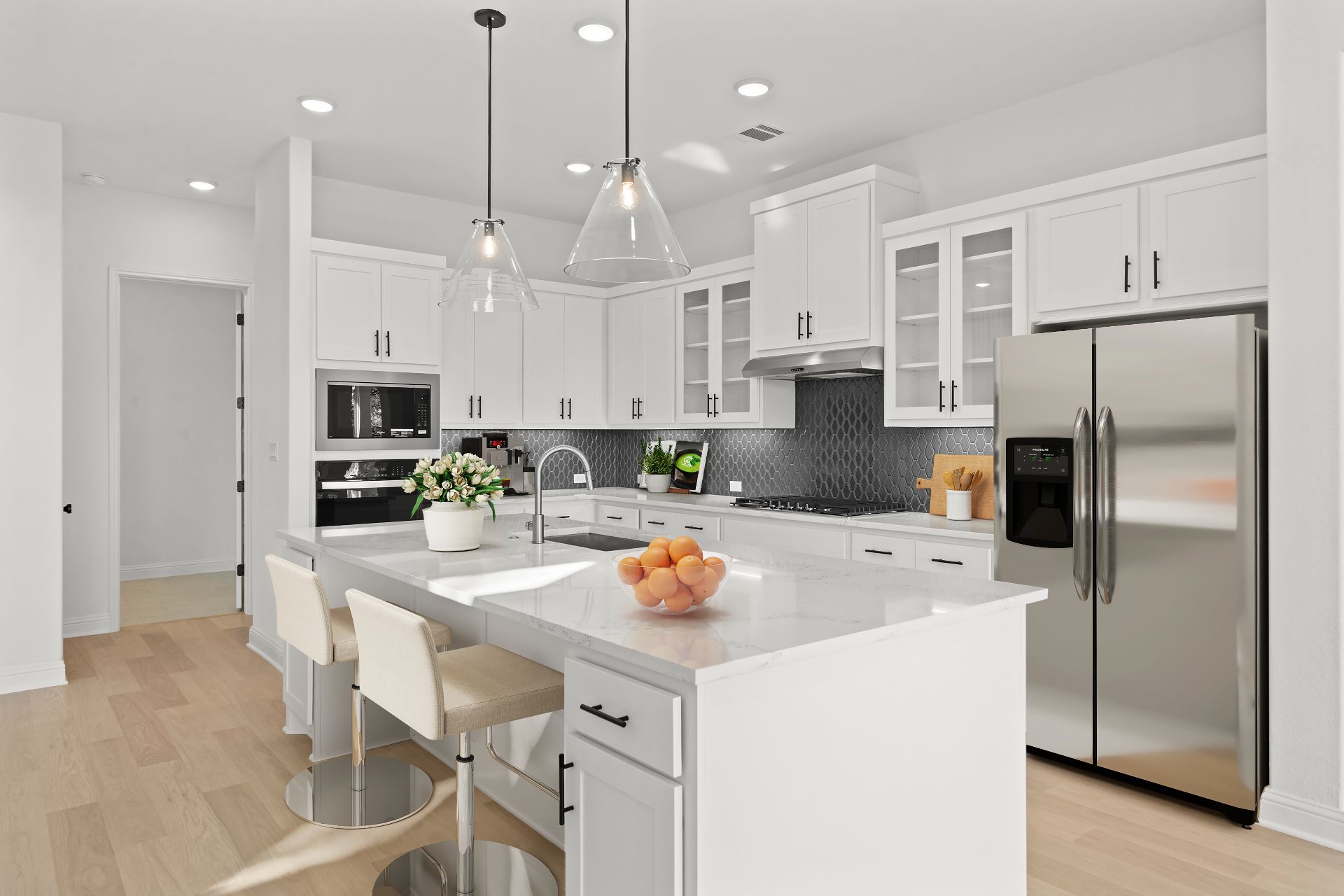 497 Wood Thrush Run Kyle, TX 78640 - Photo 3 of 35 Light & Bright Kitchen - Virtually Staged