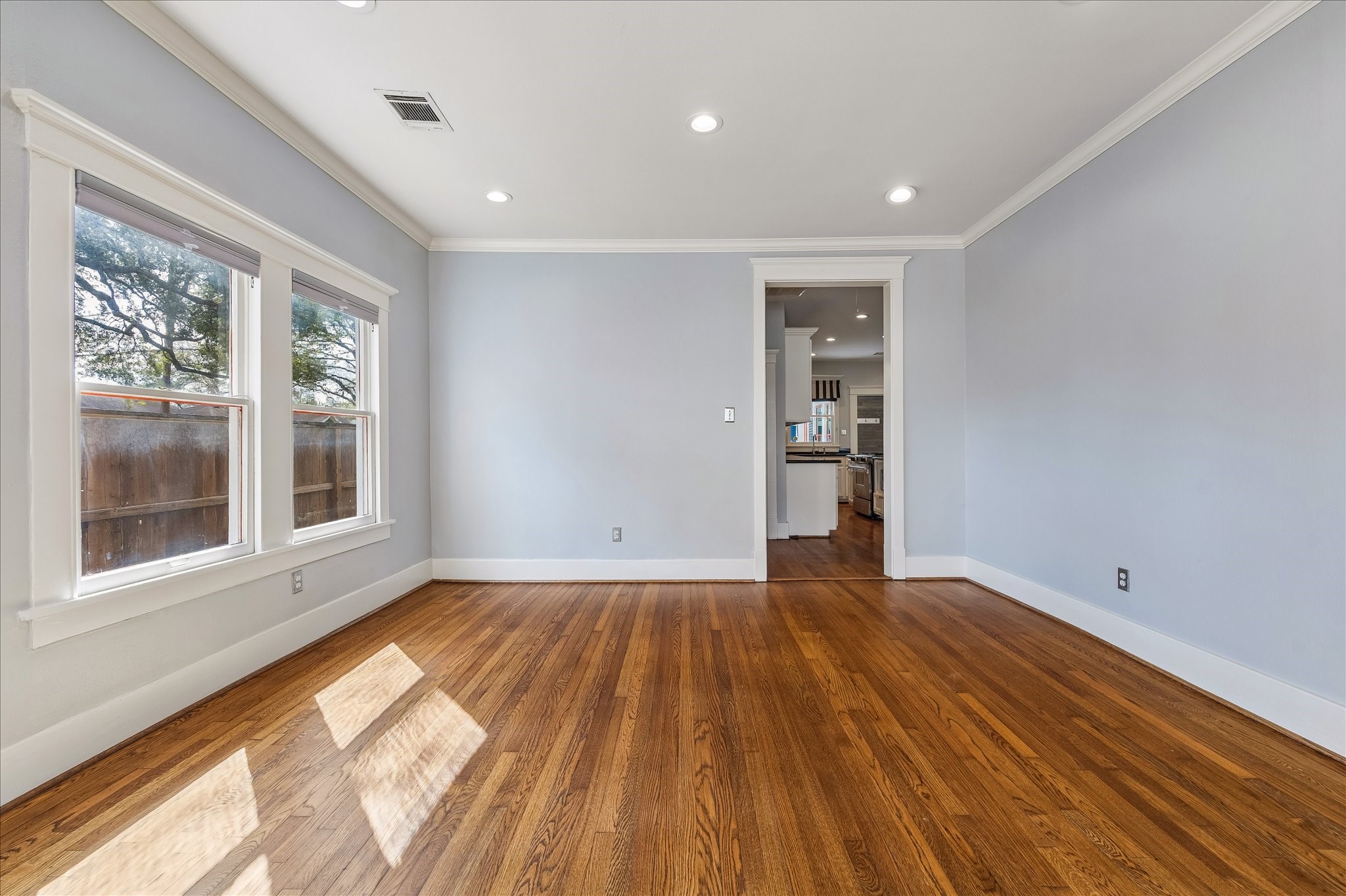 1102 East 14th Street Houston, TX 77009 - Photo 13 of 34
