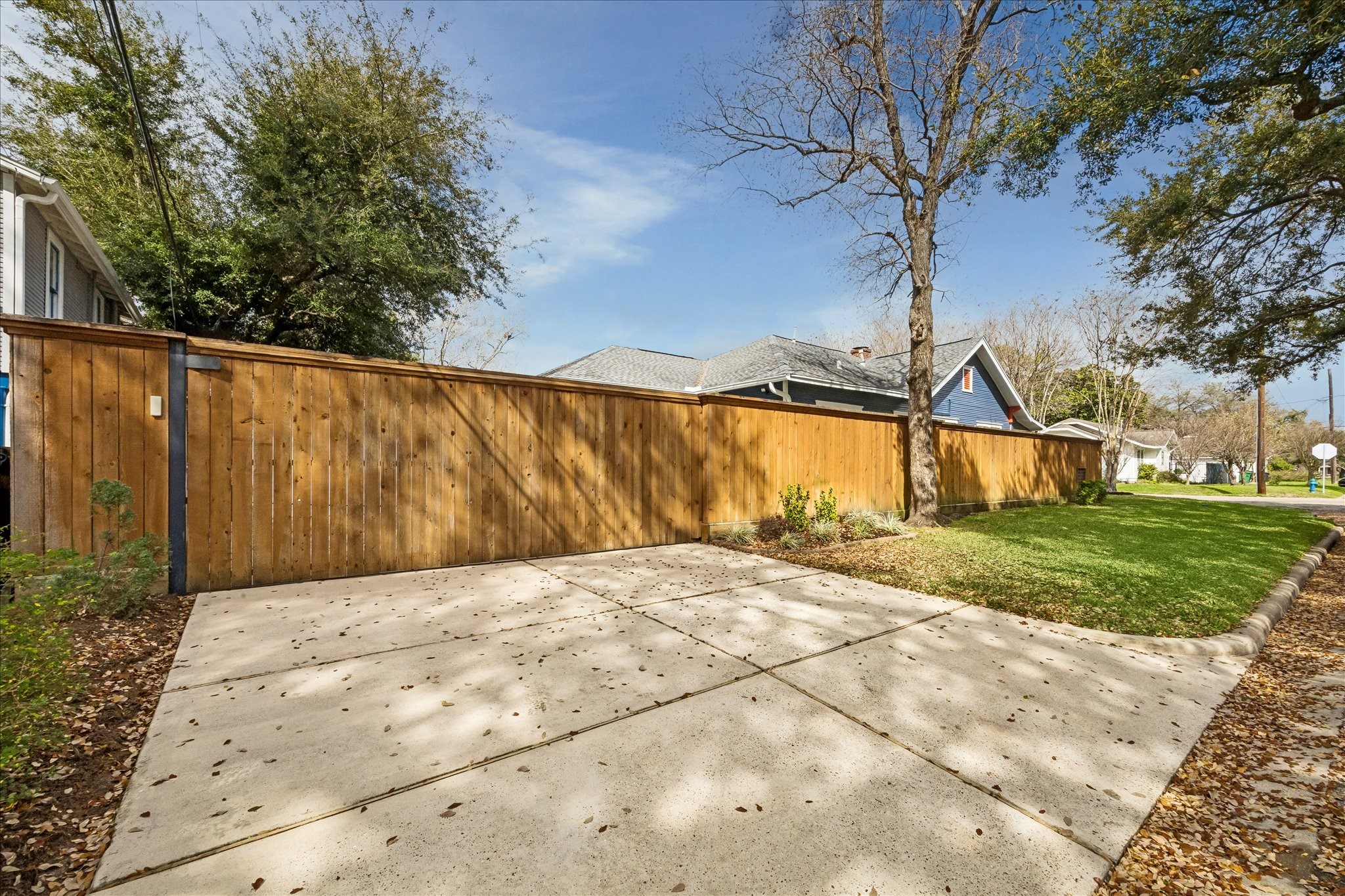 1102 East 14th Street Houston, TX 77009 - Photo 32 of 34