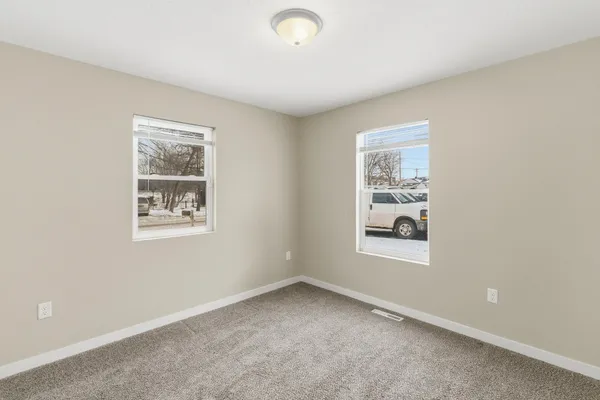 $169,000 | 605 Chapman Street, Mankato, MN 56001