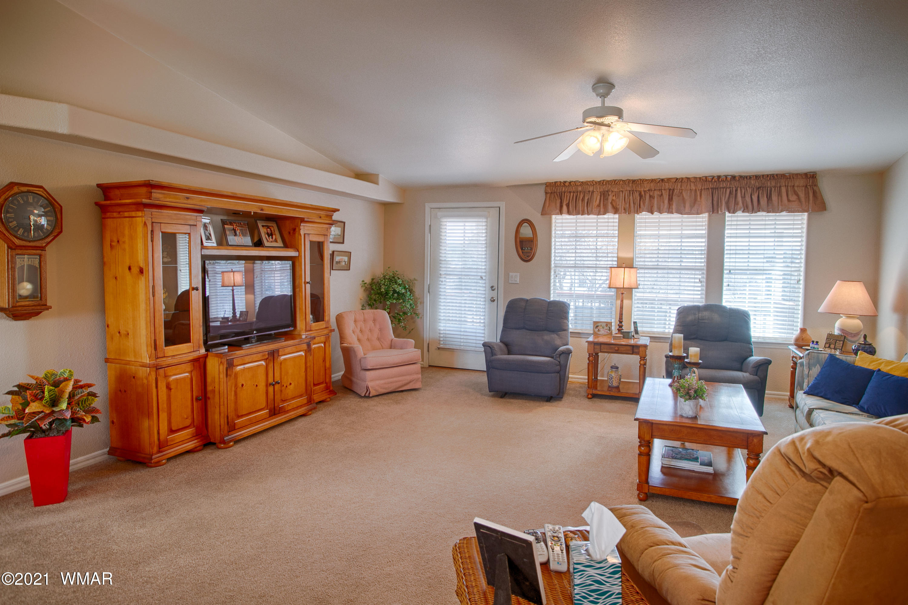 7083 Shilo Trail Show Low, AZ 85901 - Photo 7 of 24