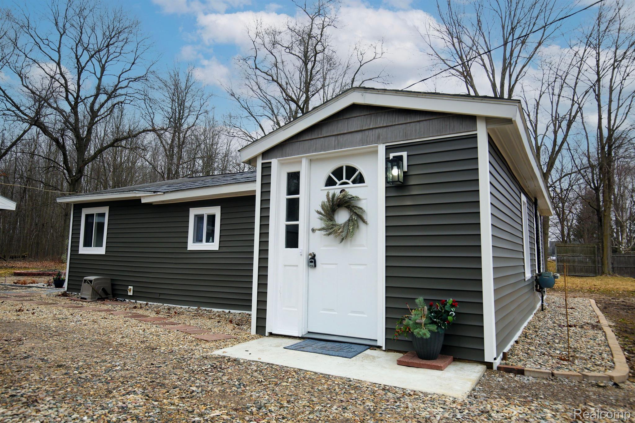 2224 West Isabella Road Midland, MI 48640 - Photo 2 of 67 Gallery Image 2