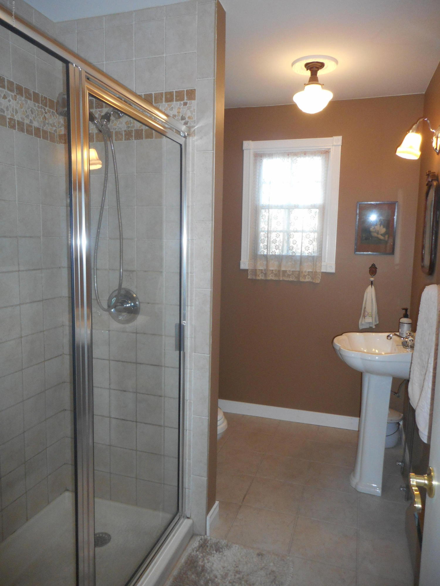641 Smith Hill Road Stroudsburg, PA 18360 - Photo 17 of 45 DSCN1811
