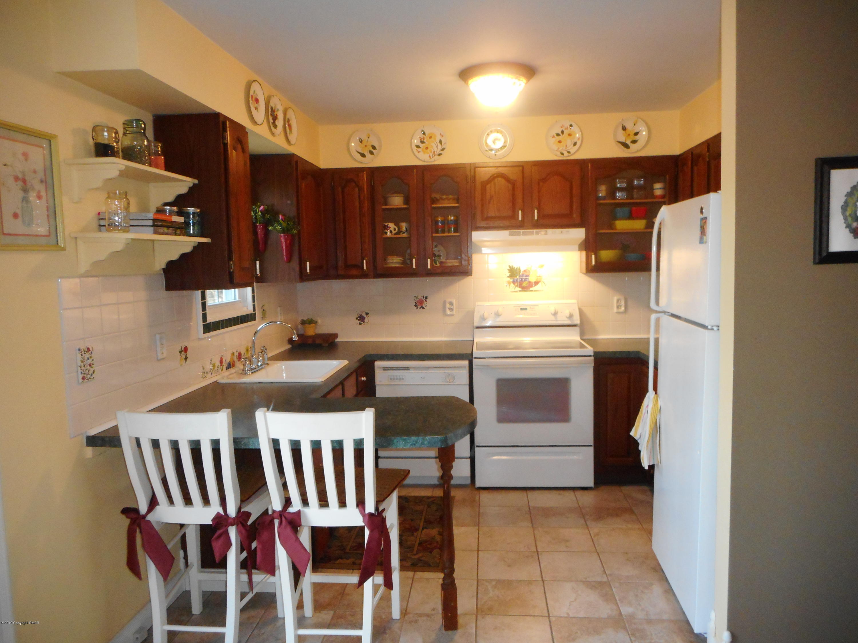 641 Smith Hill Road Stroudsburg, PA 18360 - Photo 5 of 45 DSCN1605