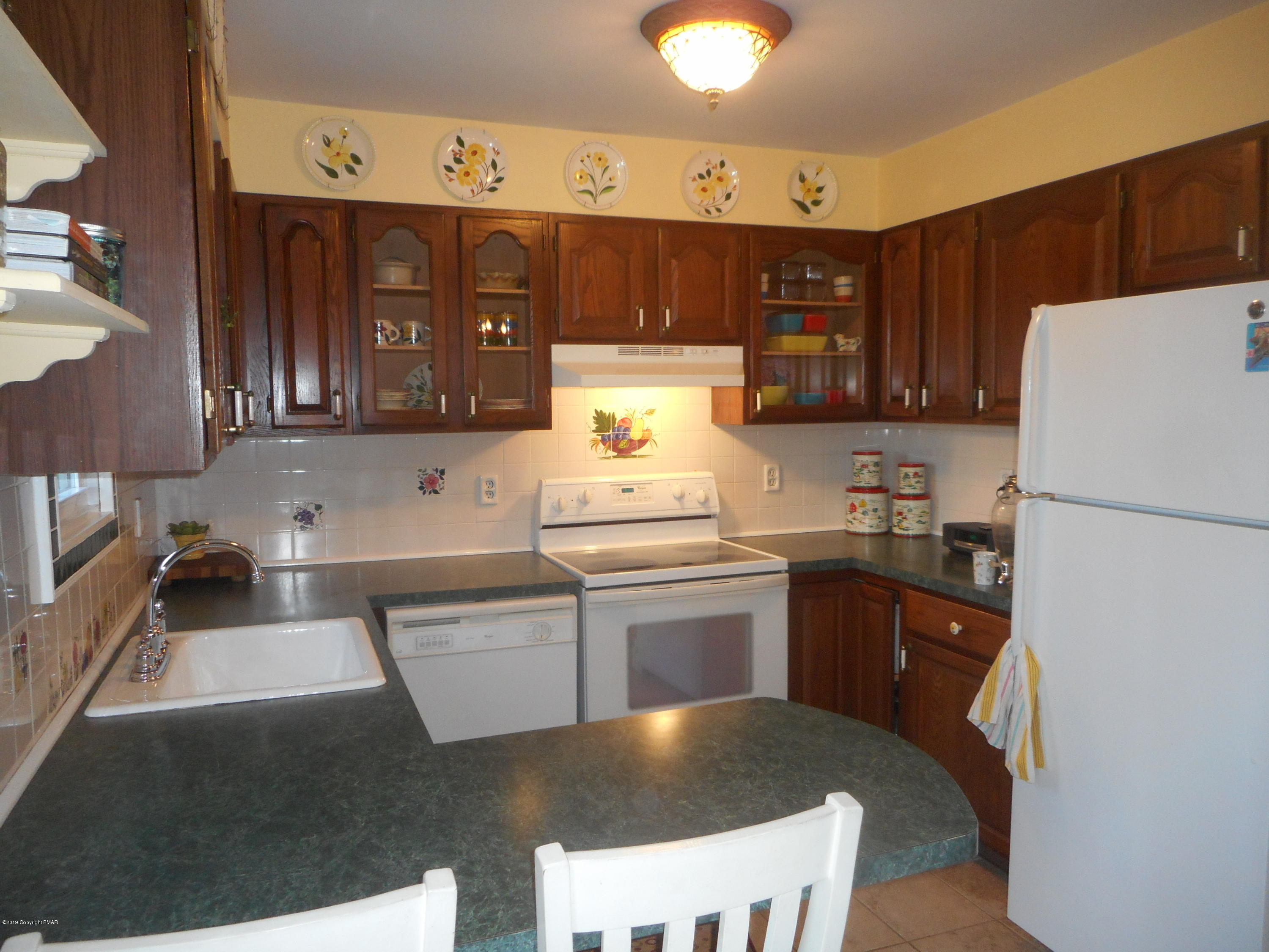 641 Smith Hill Road Stroudsburg, PA 18360 - Photo 6 of 45 DSCN1844