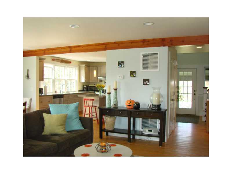 26 Swamp Road Little Compton, RI 02837 - Photo 8 of 17 Interior Space/Layout.