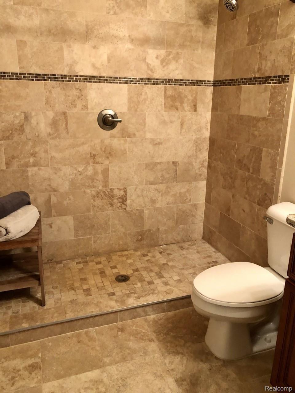 30650 Inkster Road Franklin, MI 48025 - Photo 21 of 41 thumbnail_IMG_9870.jpg