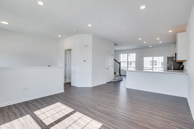 $2,750 | 25662 West Yorkshire Drive, Plainfield, IL 60544