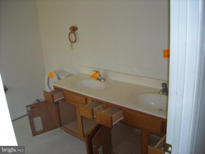 12390 Tacketts Mill Road Stafford, VA 22556 - Photo 14 of 17 Master Bath