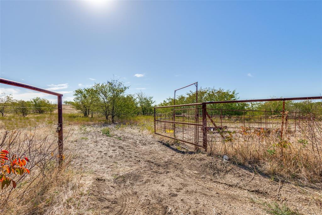 2735 County Road 2735 Decatur, TX 76234 - Photo 18 of 18 a view of a outdoor space