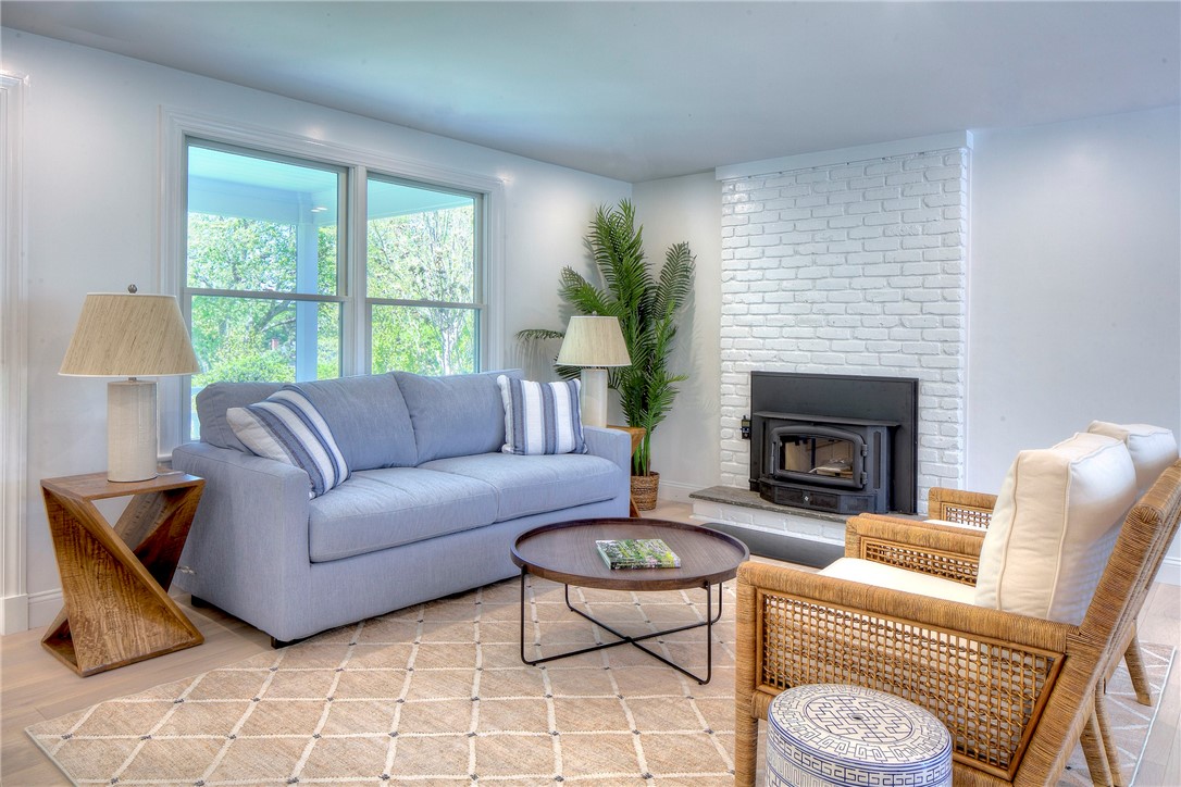 20 Beach Avenue Jamestown, RI 02835 - Photo 12 of 28