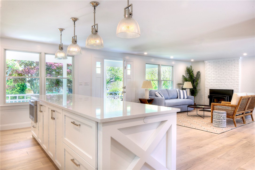 20 Beach Avenue Jamestown, RI 02835 - Photo 10 of 28