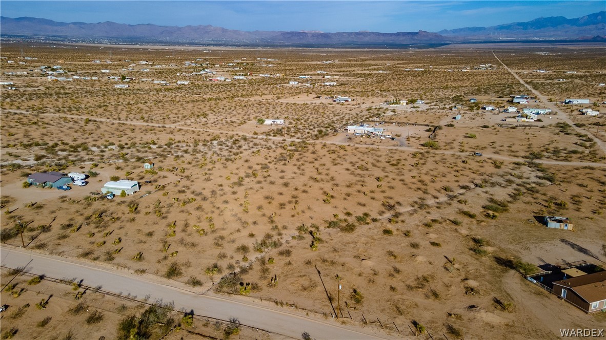 2693 Naco Road Golden Valley, AZ 86413 - Photo 10 of 17 a view of an ocean