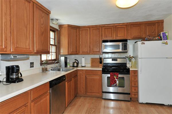 89 Drake Road Burlington, MA 01803 - Photo 2 of 13 Gallery Image 2