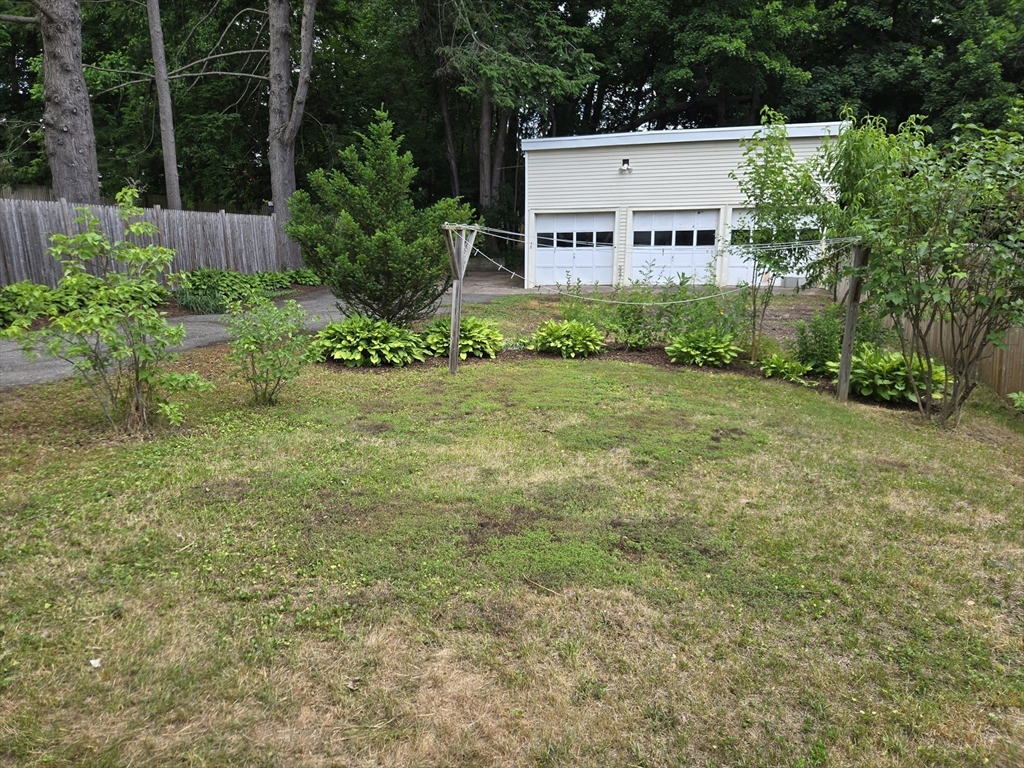 32 Hampden Street Northampton, MA 01060 - Photo 8 of 29