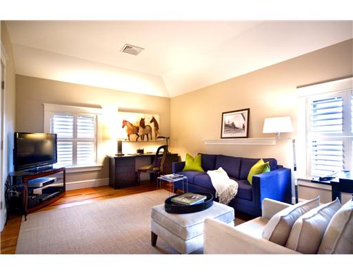 8 Annandale Road, Unit 3 Newport, RI 02840 - Photo 5 of 11 Bedroom.