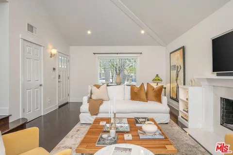 $2,395,000 | 2725 Veteran Avenue, Los Angeles, CA 90064