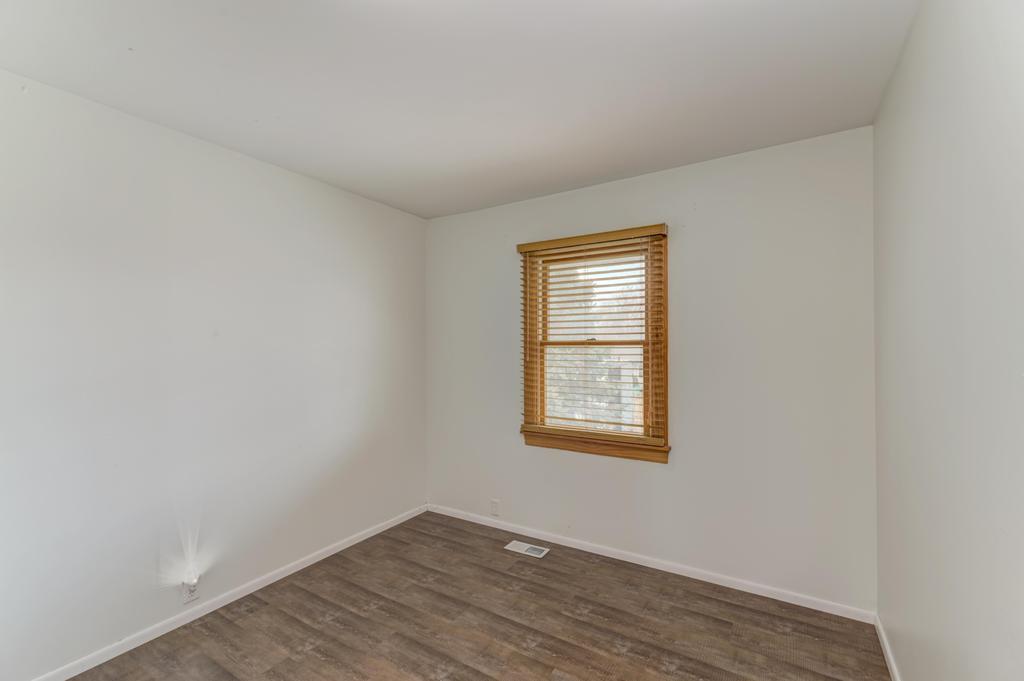 325 Hale Avenue Romeoville, IL 60446 - Photo 18 of 27 Gallery Image 18