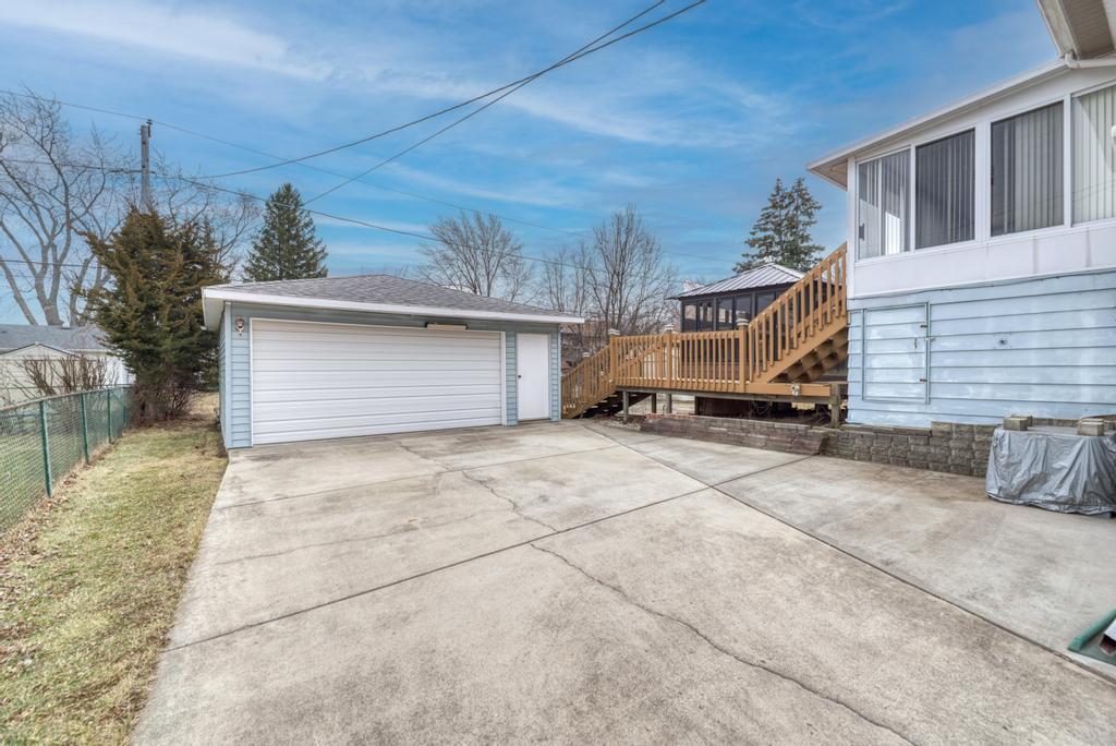 325 Hale Avenue Romeoville, IL 60446 - Photo 24 of 27 Gallery Image 24