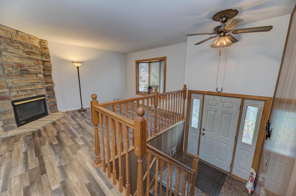 325 Hale Avenue Romeoville, IL 60446 - Photo 3 of 27 Gallery Image 3