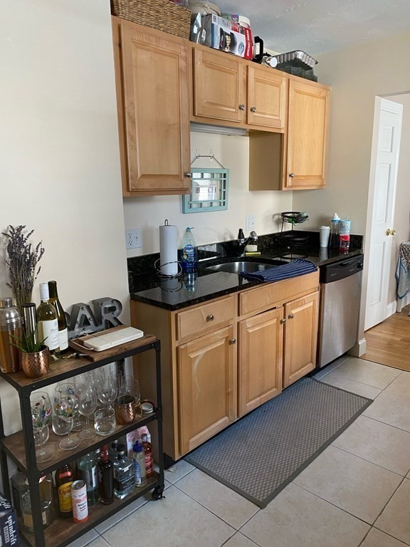 77 Pearl Street, Unit 2 Boston, MA 02129 - Photo 2 of 10