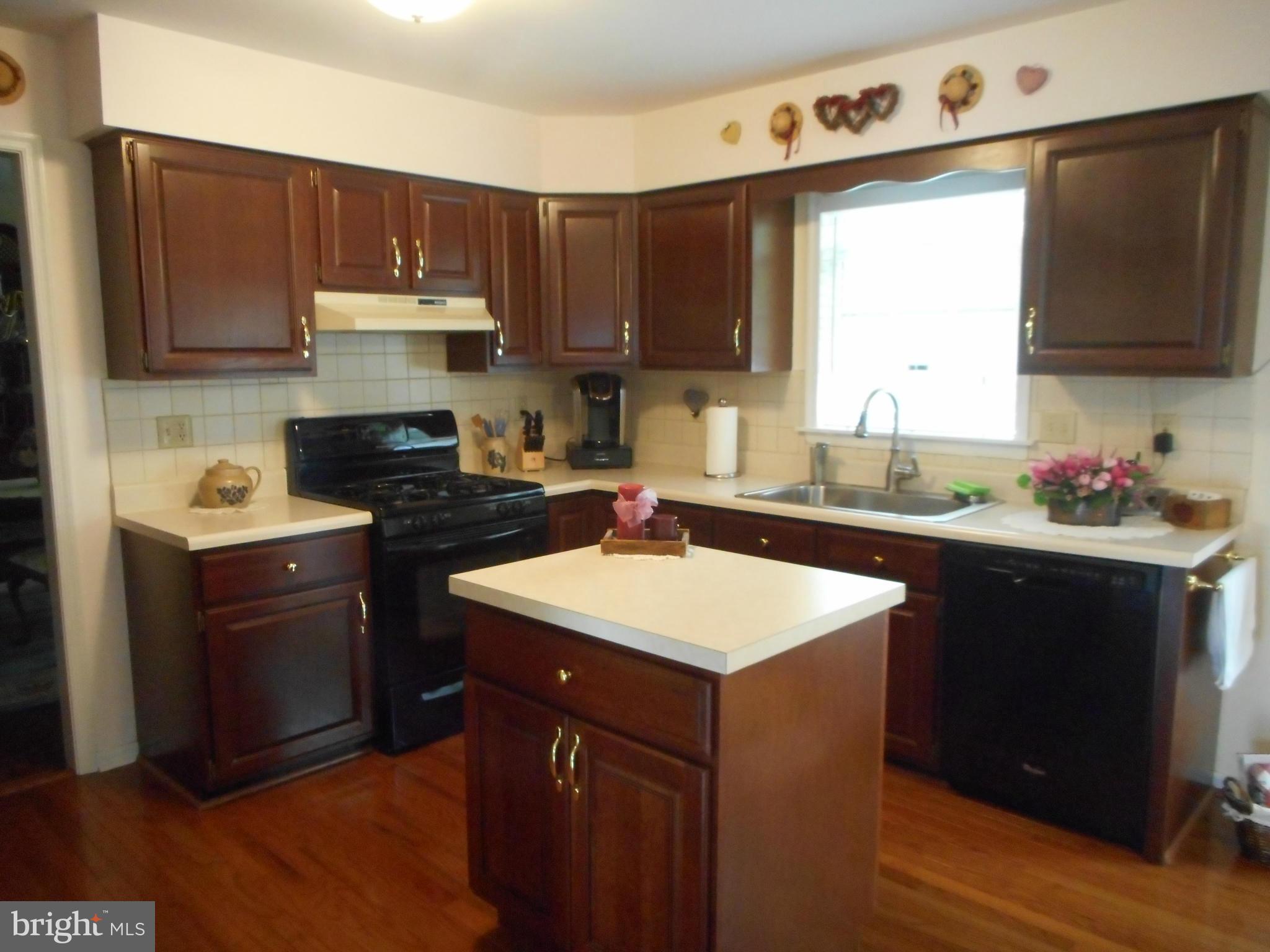 680 Friendship Road Westminster, MD 21157 - Photo 9 of 30 Kitchen