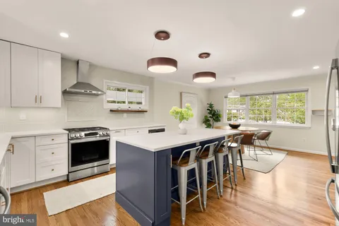 $765,000 | 4147 Taney Avenue, Alexandria, VA 22304
