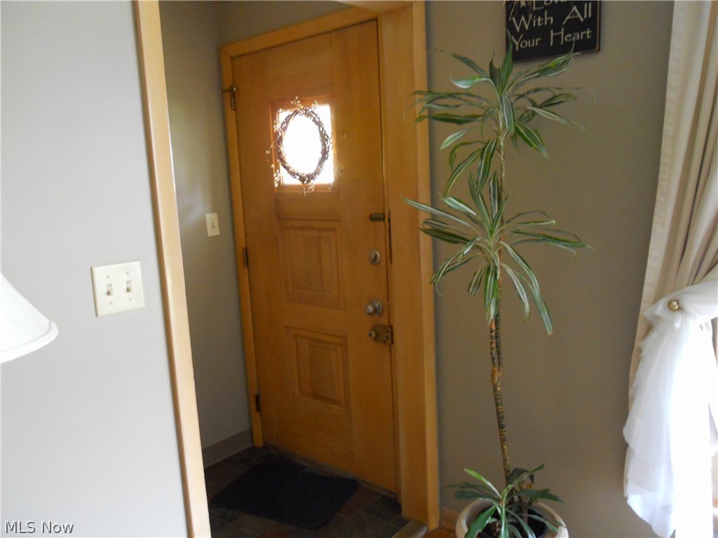 4837 Fairlawn Road Cleveland, OH 44124 - Photo 7 of 32 Gallery Image 7