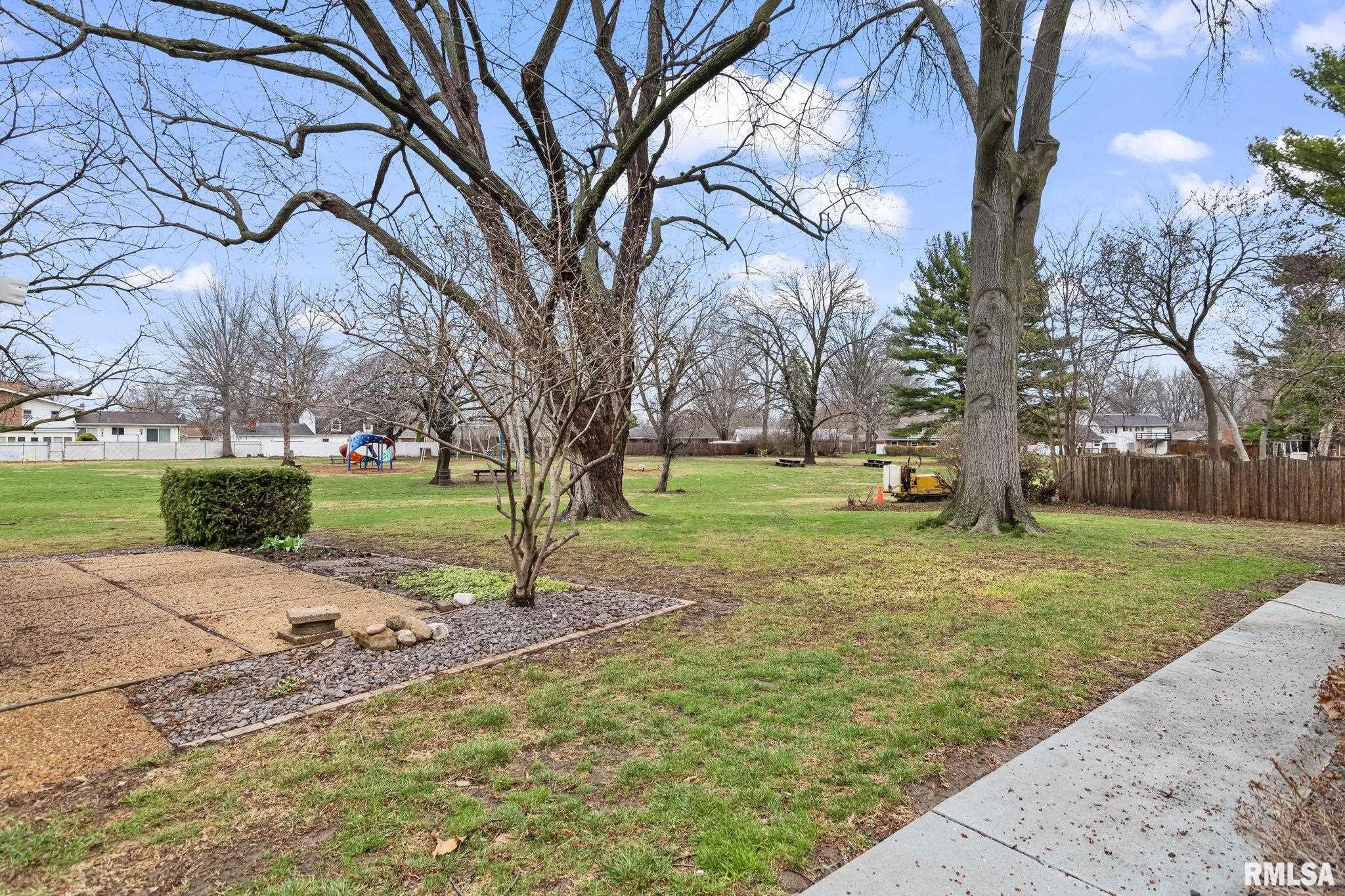 41 Belhaven Drive Springfield, IL 62704 - Photo 34 of 44