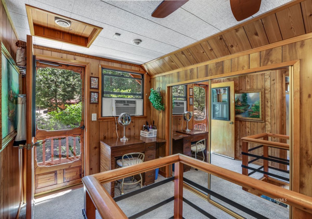 25840 Wayne Road Idyllwild, CA 92549 - Photo 32 of 46 Closets & rear balcony
