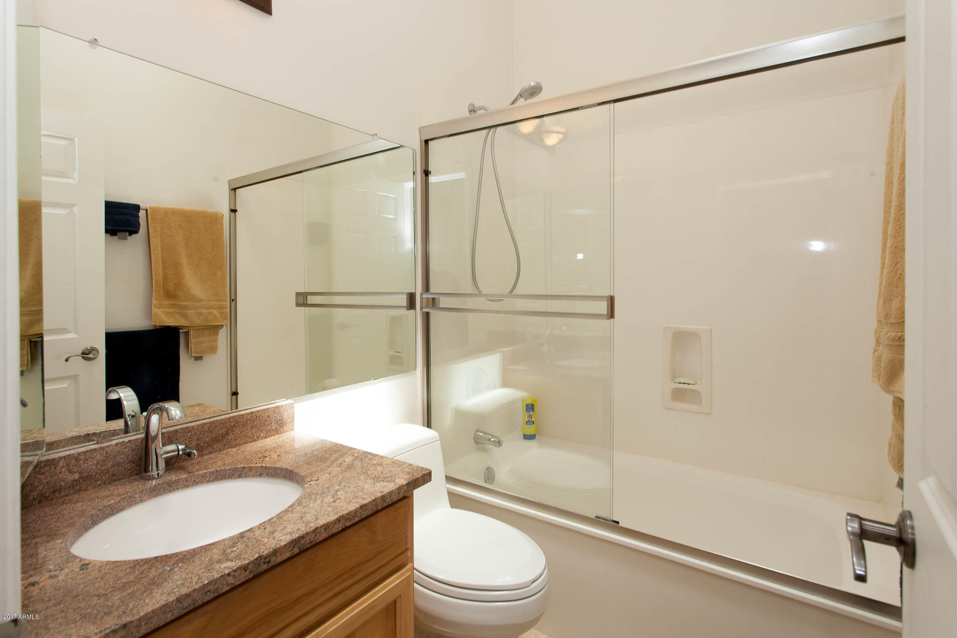 3922 East Bloomfield Road Phoenix, AZ 85032 - Photo 15 of 30 Guest Bath