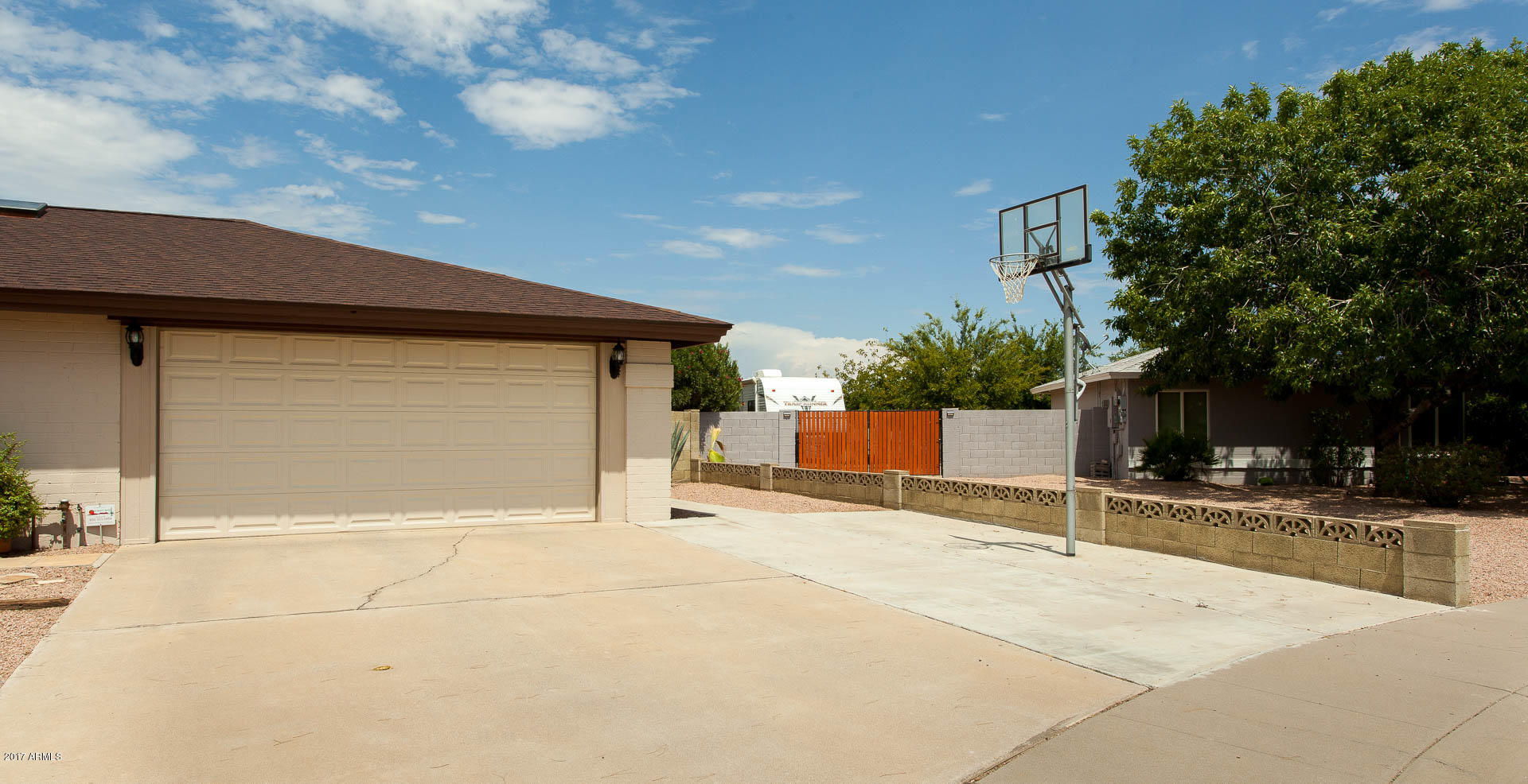 3922 East Bloomfield Road Phoenix, AZ 85032 - Photo 28 of 30 2-Car Garage