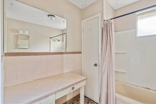 $274,000 | 2176 Washington Avenue, Memphis, TN 38104