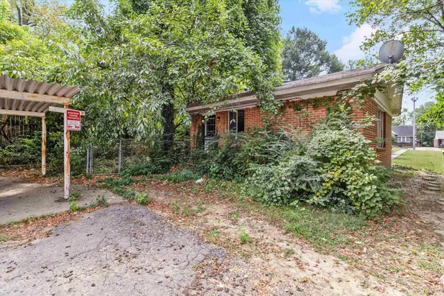 $274,000 | 2176 Washington Avenue, Memphis, TN 38104