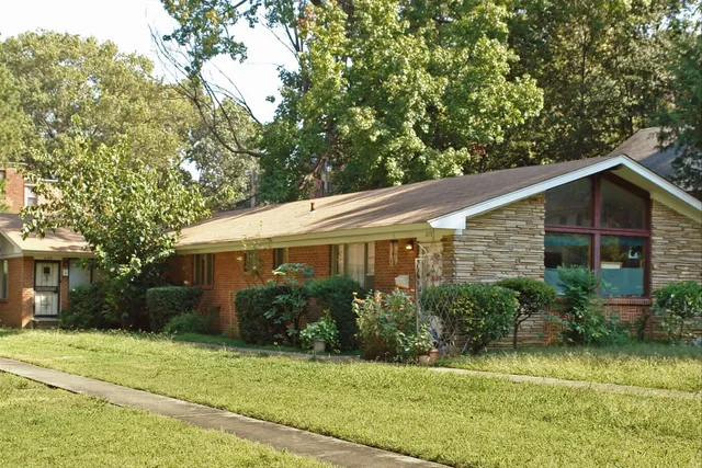 $274,000 | 2176 Washington Avenue, Memphis, TN 38104