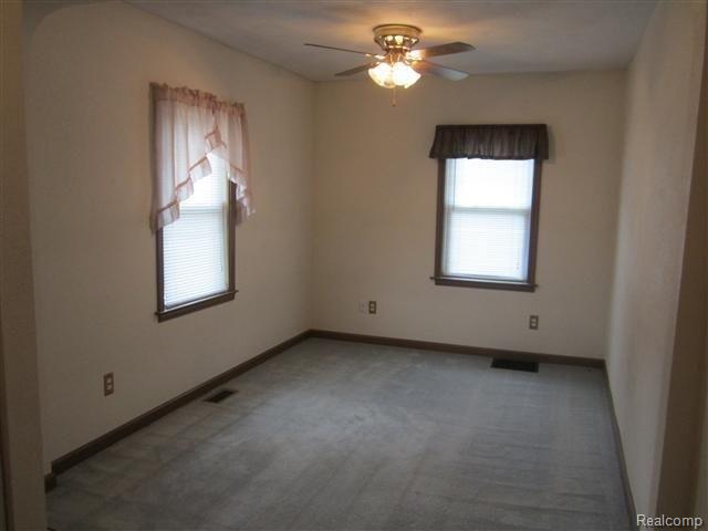 5305 East Dunbar Road Monroe, MI 48161 - Photo 9 of 17 098.JPG