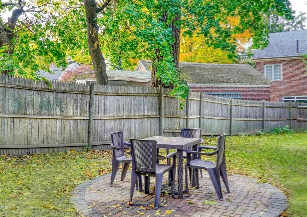 9 Glen Road Newton, MA 02459 - Photo 33 of 41 Gallery Image 33