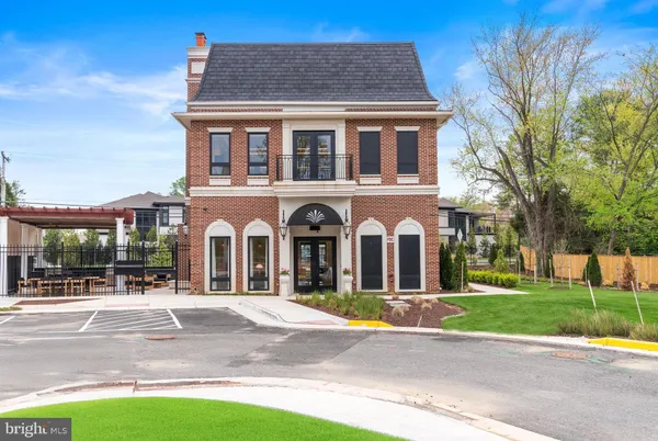 $2,599,000 | 1622 Chain Bridge Road, McLean, VA 22101
